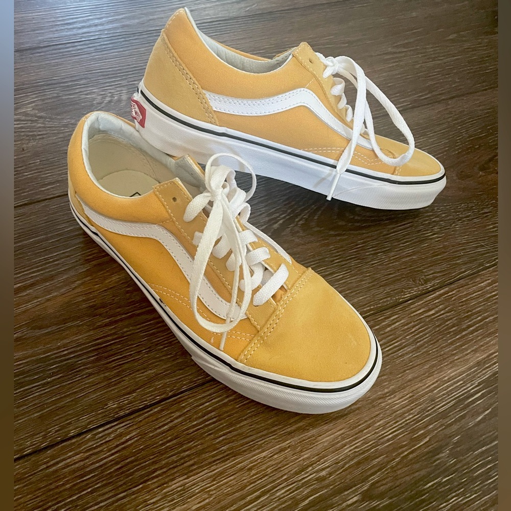 Vans yellow old skool sneakers